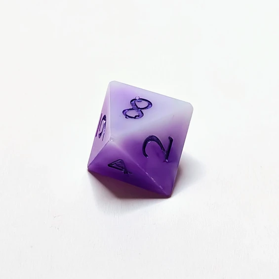 d8, tiny bubbles on 1, 8