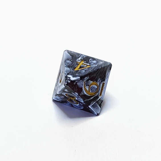 d8, tiny bubble on edge 3/8