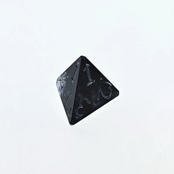 d4, tiny bubbles on side 2/3/4